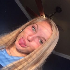 Meet your Posher, Jocelyn